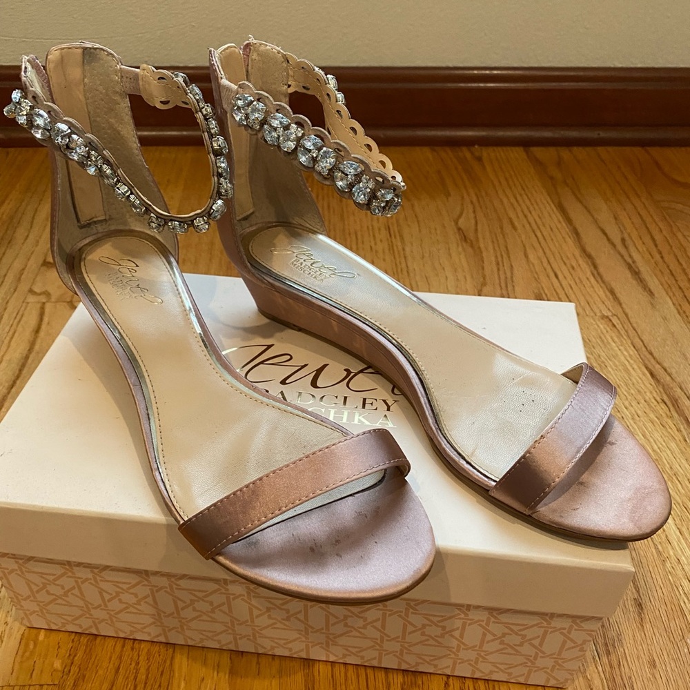 Jewel Badgley Mischka sandals